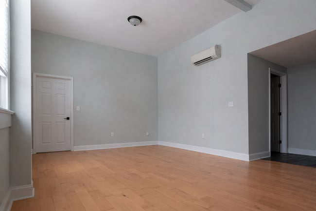 Photo - 523 Park Ave Apartment