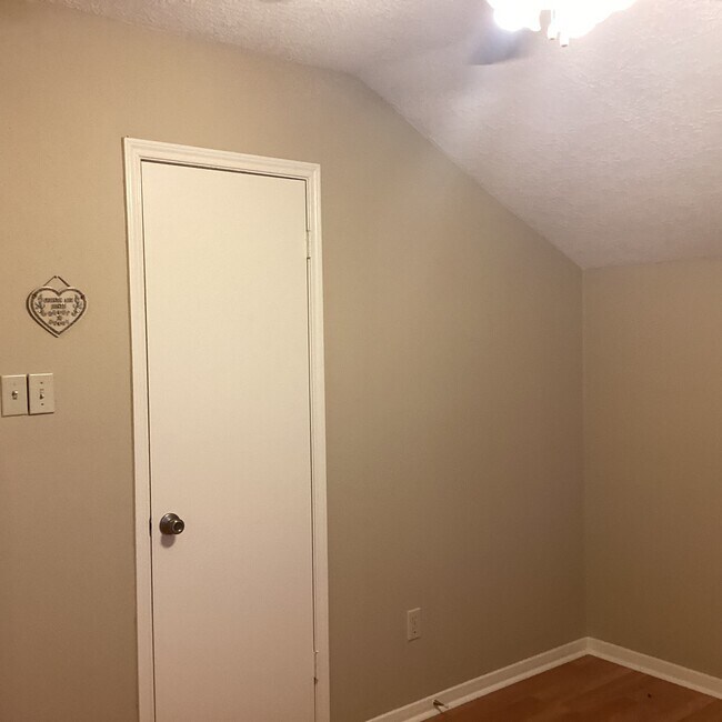 Foto del edificio - 16307 Calistoga Ct