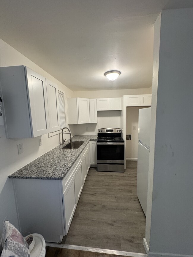 Building Photo - 3375 Villa Cir SE