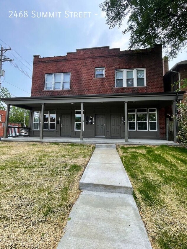 Foto principal - 2468 Summit St