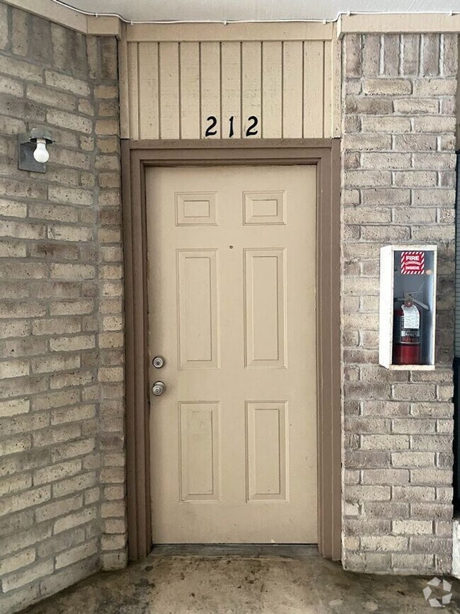 Building Photo - 3316 Guadalupe St