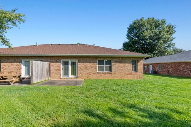 Foto del edificio - Stonebridge 3711/3713