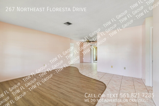 Building Photo - 267 NE Floresta Dr