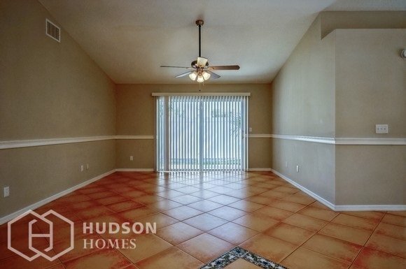 Foto del edificio - NOW AVAILABLE! -11224 Bramblebrush St, Tam...