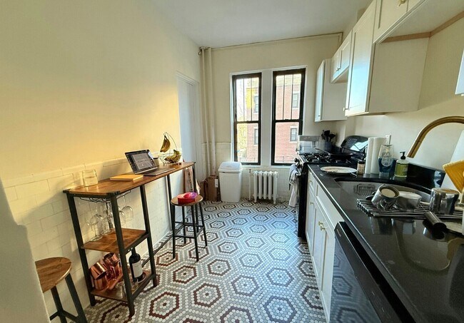 Foto del edificio - 452 Park Dr