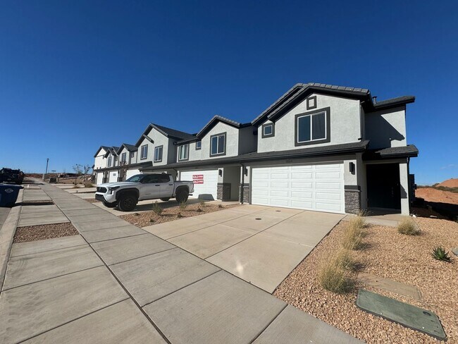 Foto del edificio - Brand New Long valley Townhome!