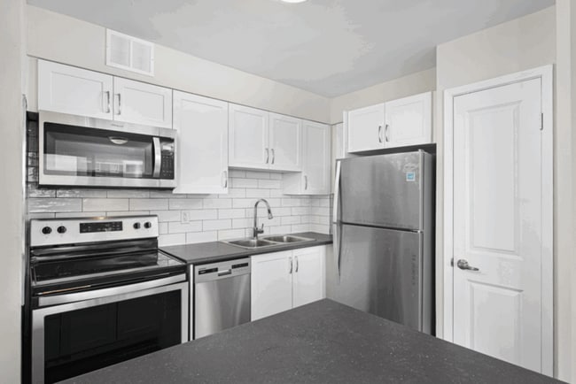 Building Photo - 2397 FINCH AVE W