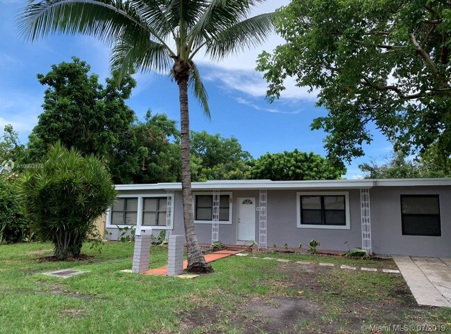 Building Photo - 9825 SW 183rd St