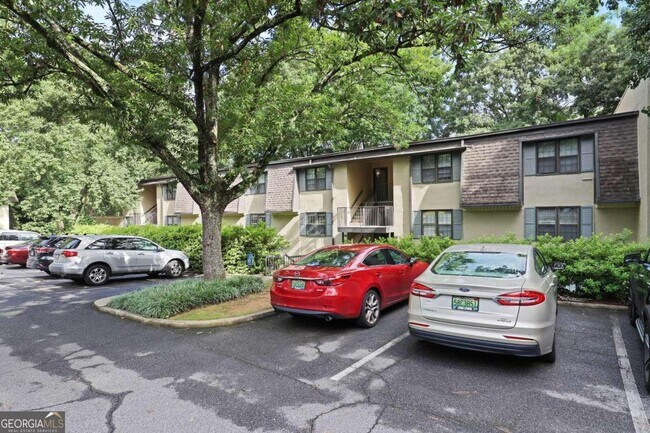 Building Photo - 196 Triumph Dr NW