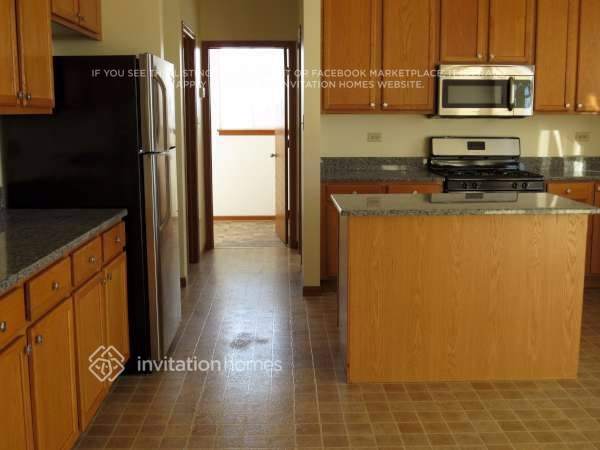 Building Photo - 1705 Stanton Ln