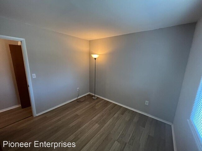 Foto del edificio - 3 br, 2 bath House - 304 Elizabeth Ave
