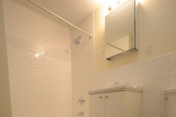 Building Photo - 111 Tremont St