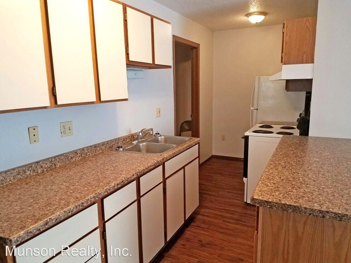 Foto principal - 821 5th Ave S