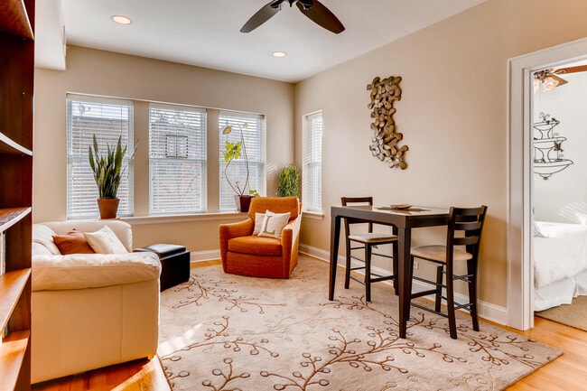 Building Photo - 4122 N Spaulding Ave