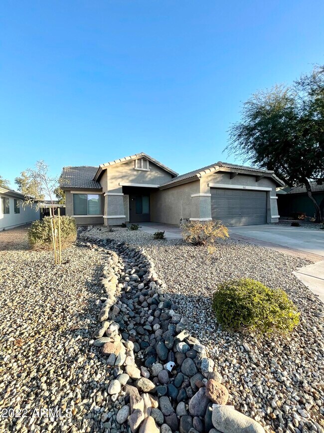 Foto del edificio - 13622 W Peck Ct