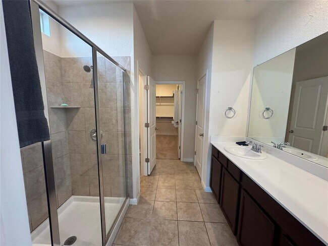 Foto del edificio - 11809 Sandy Lodge Ct