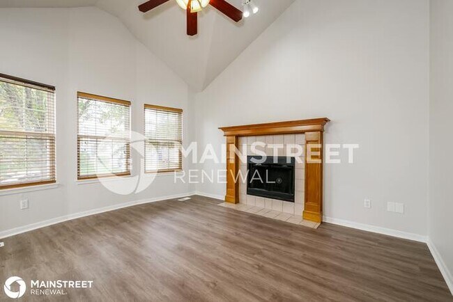 Building Photo - 115 N W 114TH TER, KANSAS CITY, MO 64155