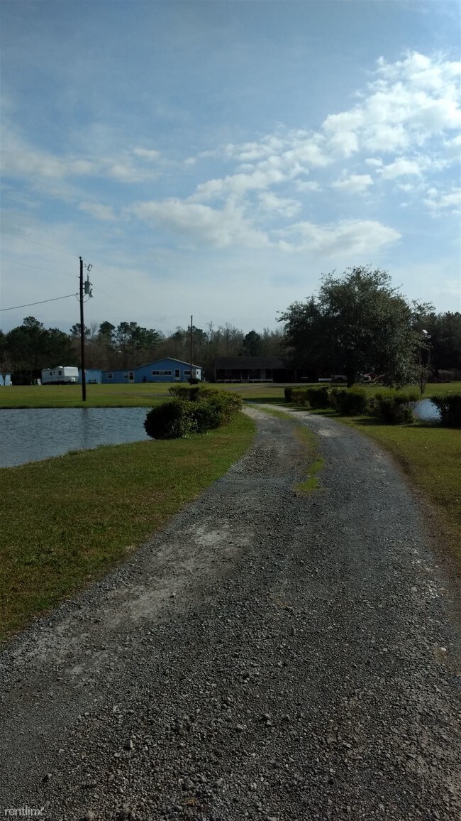 Building Photo - 438 Co Rd 905