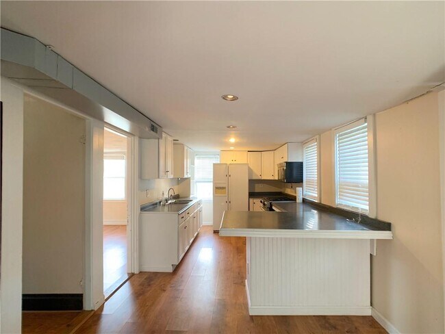 Building Photo - 16A Mullin Hill Rd
