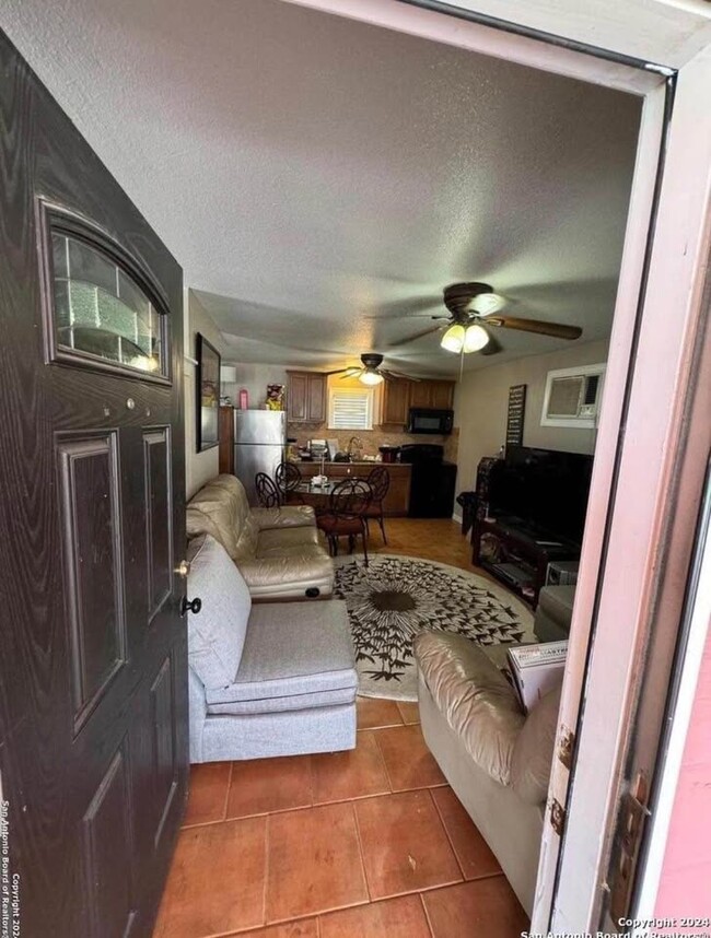 Building Photo - 103 Bernice Dr