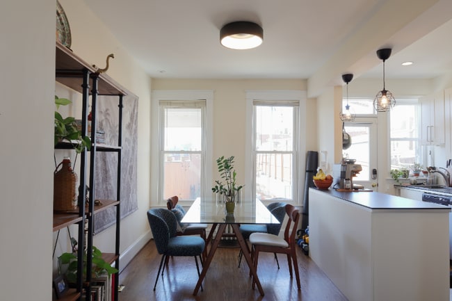 Building Photo - 3122 Warder St NW