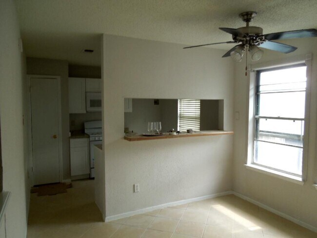 Foto del edificio - 16243 Beechnut St