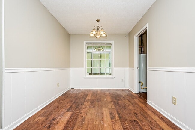 Building Photo - 1161 Salisbury Trail