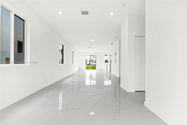 Foto del edificio - 22425 SW 125th Ave