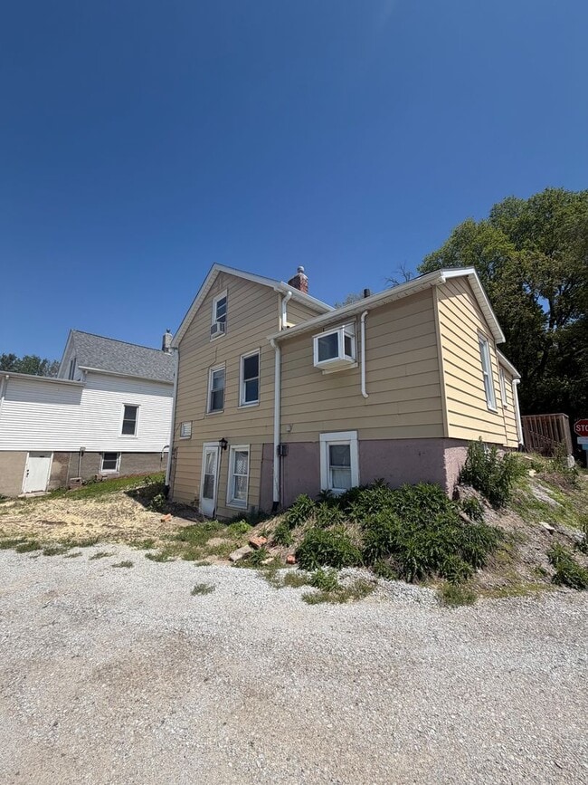 Building Photo - 917 S Gilbert Ct