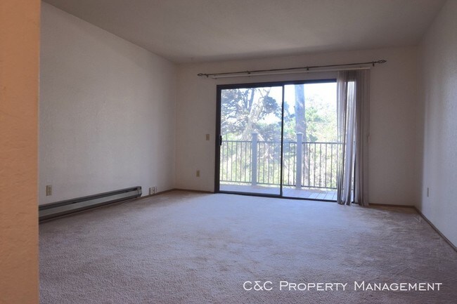 Building Photo - 250 Forest Ridge Rd