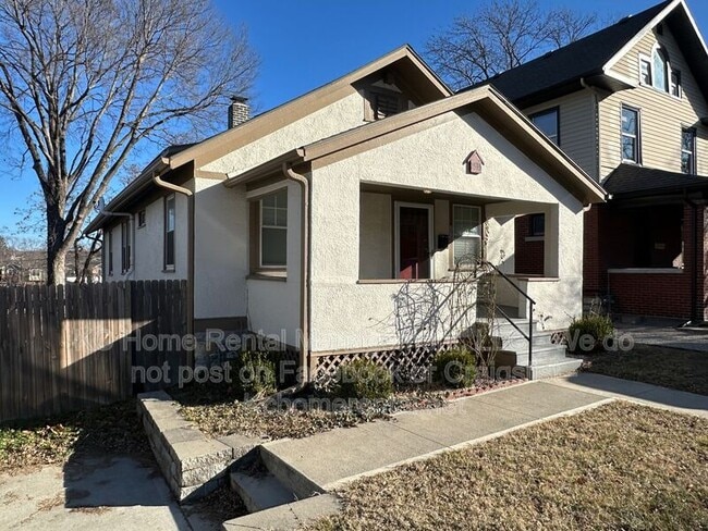 Building Photo - 2535 Charlotte St