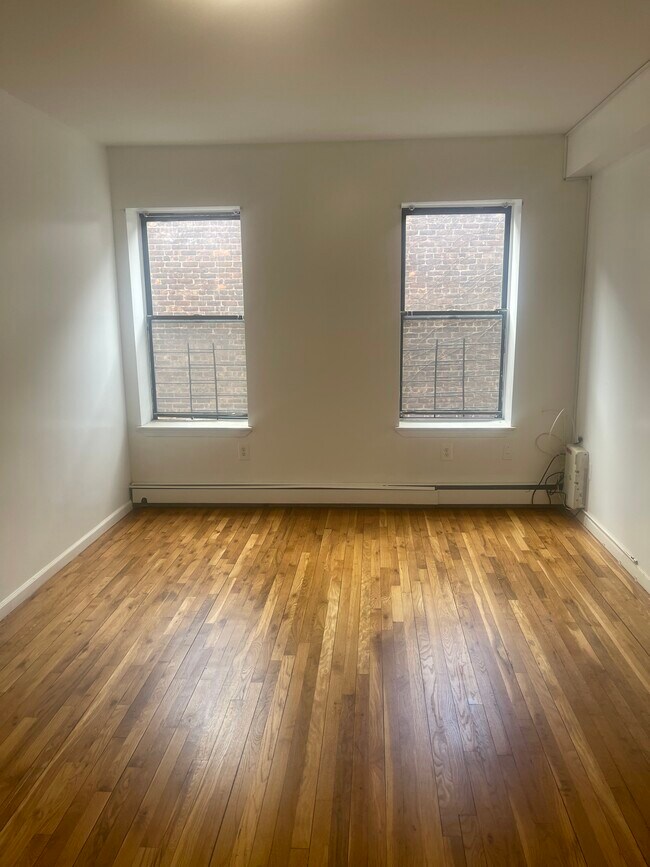 Foto del edificio - 324 Old Bergen Rd