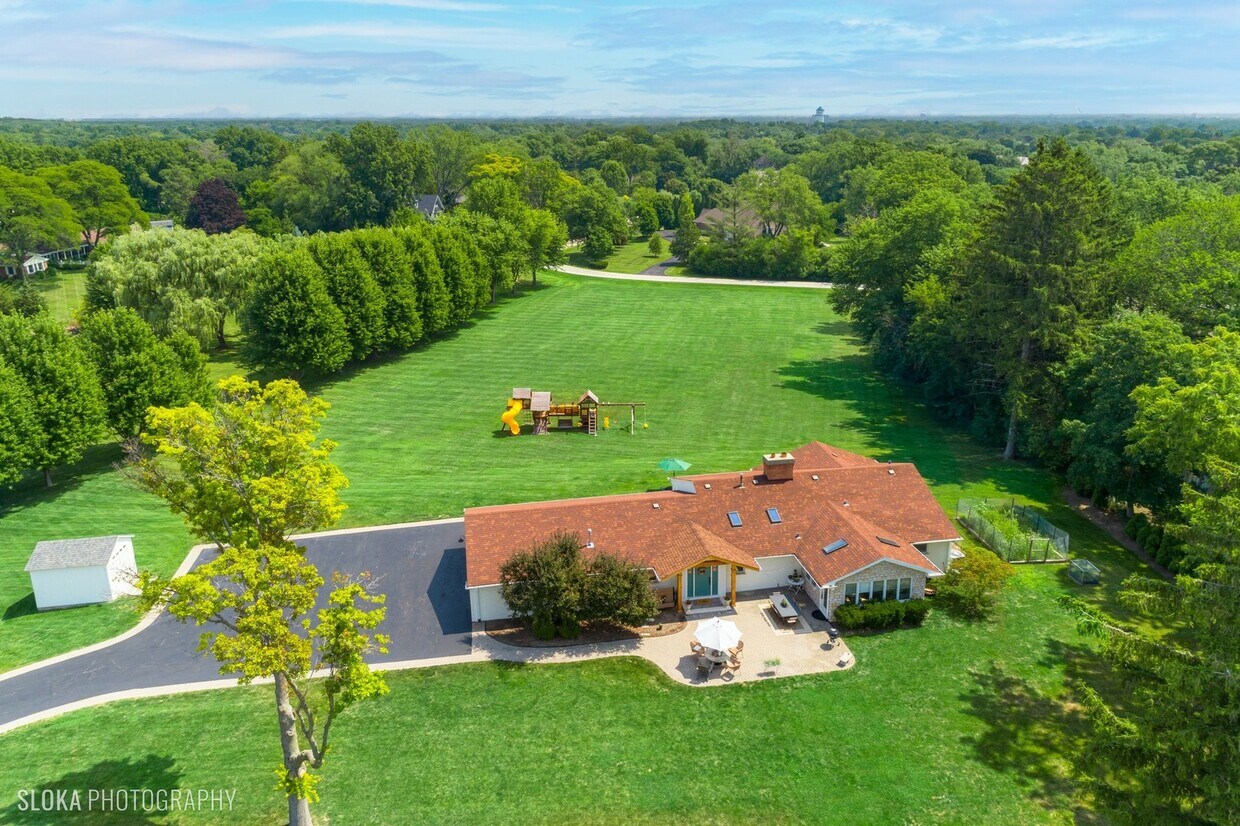 Primary Photo - 831 Ela Rd