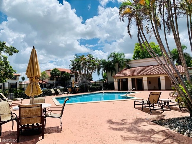 Building Photo - 2 br, 2 bath  - Villas De Venezia #9992