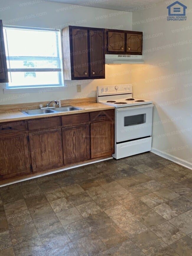 Building Photo - 251 Dogwood Pointe Dr