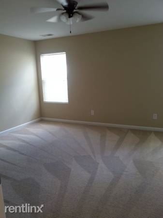 Building Photo - 3906 Edgewood Terrace Dr