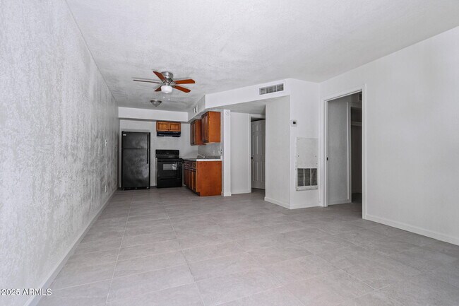 Foto del edificio - 2848 E Greenway Rd