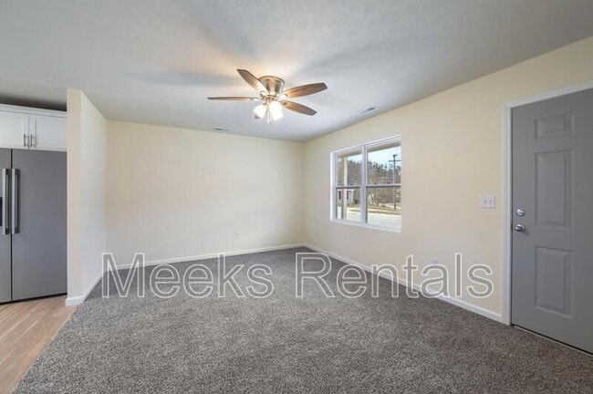 Foto del edificio - 23 Cottage Ln