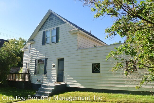 Foto del edificio - 122 5th Ave SE