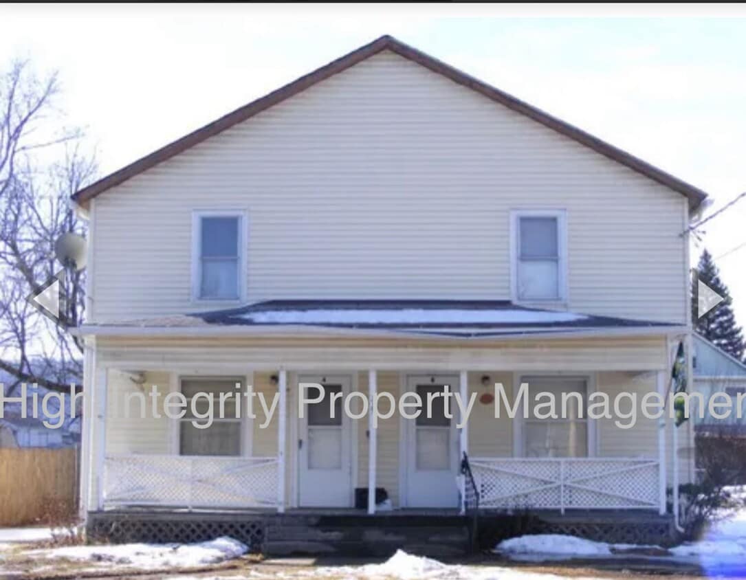 Primary Photo - 239 Horseheads Blvd