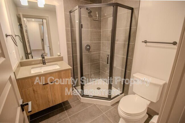 Foto del edificio - 1571 King St