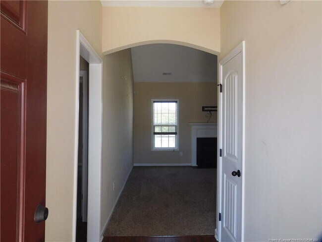 Building Photo - 134 Whitetail Ct