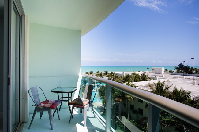 Foto del edificio - 3801 S Ocean Dr