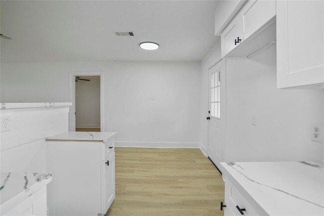 Foto del edificio - 17123 Sunshine St