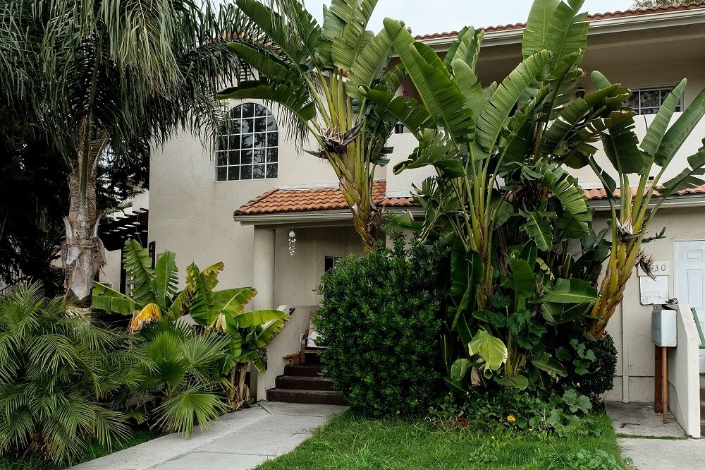 Foto principal - 4930 W Point Loma Blvd
