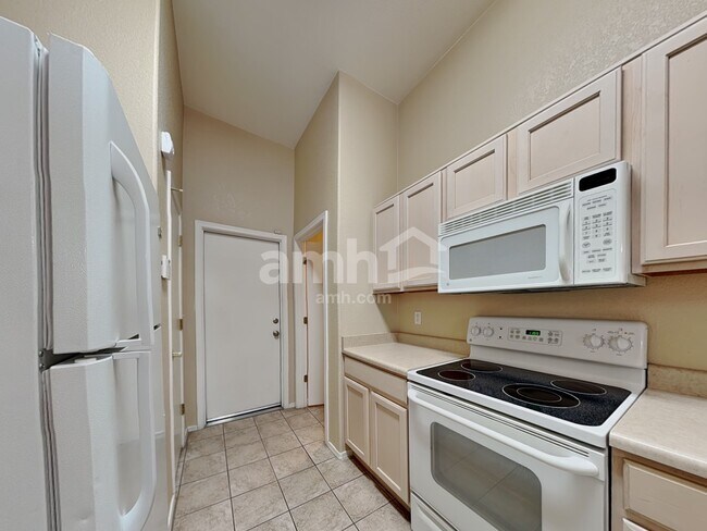 Foto del edificio - 2435 W Waterway Pl