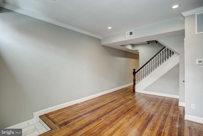 Foto del edificio - 1813 Light St