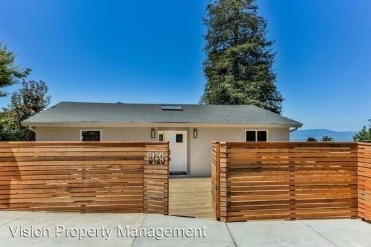 Building Photo - 4 br, 3 bath House - 9120 Skyline Blvd.
