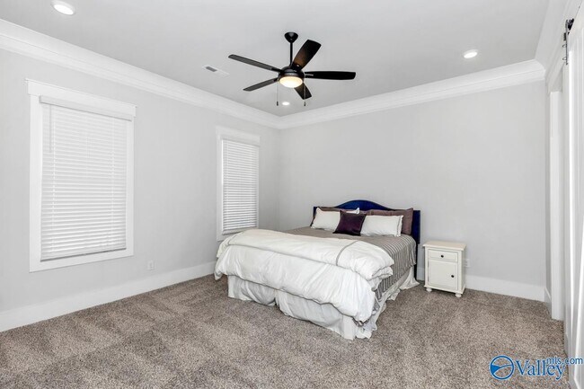 Foto del edificio - 308 Hay Rake Dr