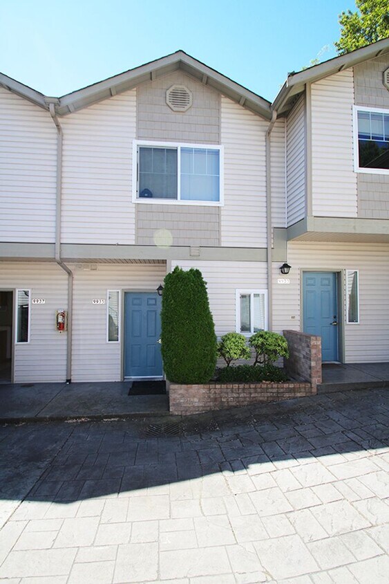 9931 NE 134th Ct, Kirkland, WA 98034 Townhome Rentals in Kirkland WA